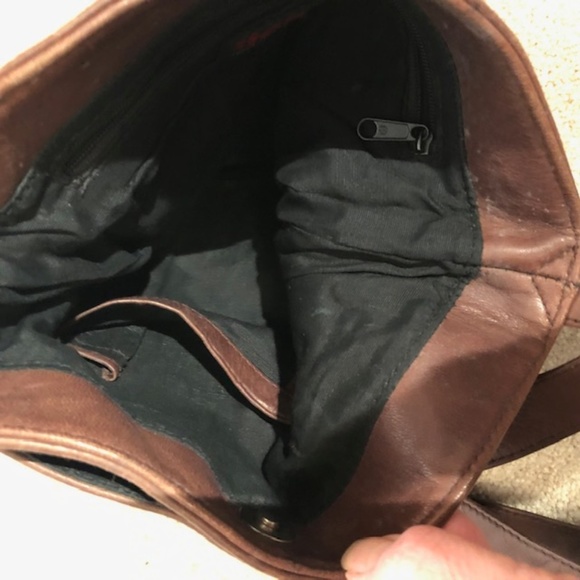 HOBO BROWN LEATHER SHOULDER BAG - GC - Picture 3 of 4